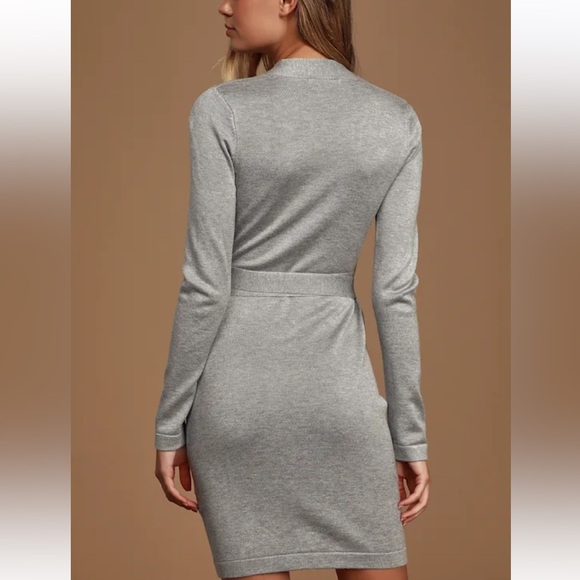 📚 Lulus Literary Lover Heather Grey Wrap Sweater Dress Medium - Picture 3 of 15